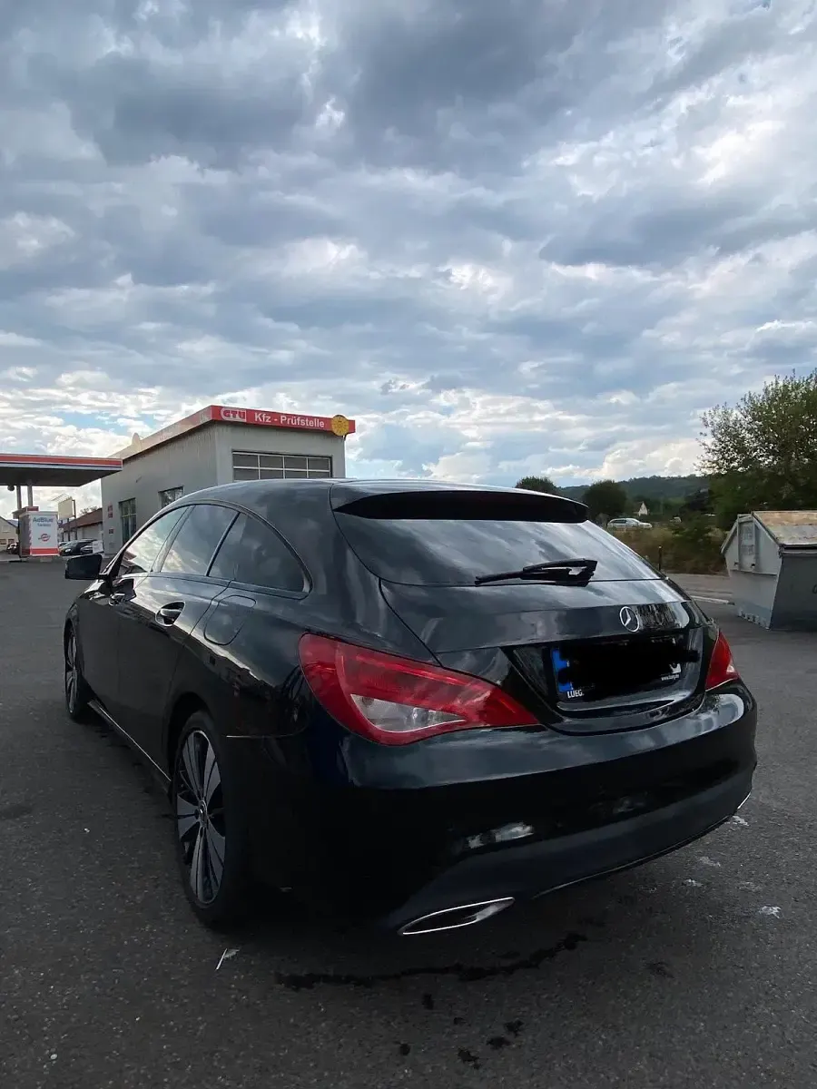 Gebraucht Mercedes CLA220 170 PS (125 kW) 2018 Schwarz Coupé