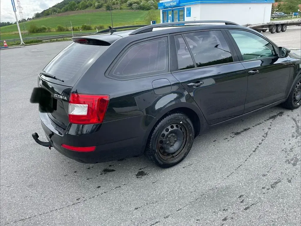 Gebraucht Skoda Octavia Active 150 PS (110 kW) 2014 Schwarz Kombi