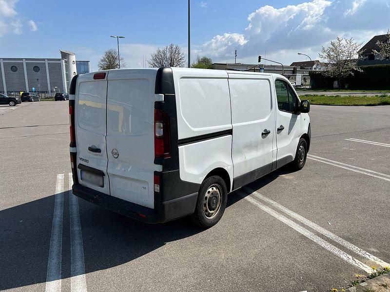 Gebraucht Opel Vivaro 90 PS (66 kW) 2016 Weiß Van / Kleinbus