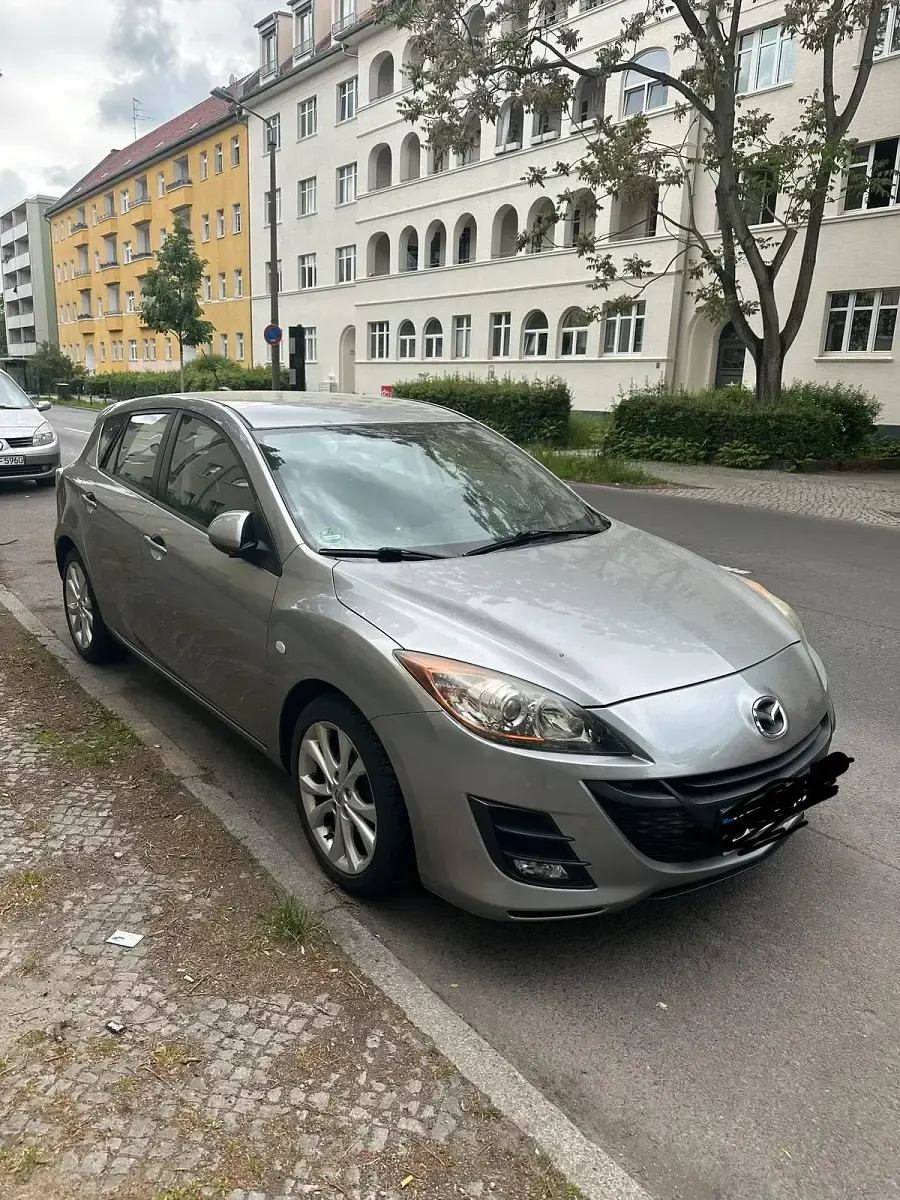 Gebraucht Mazda 3 105 PS (77 kW) 2011 Grau Limousine