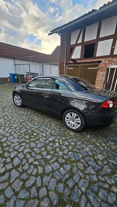 Second-hand VW Eos 2010 Cabrio