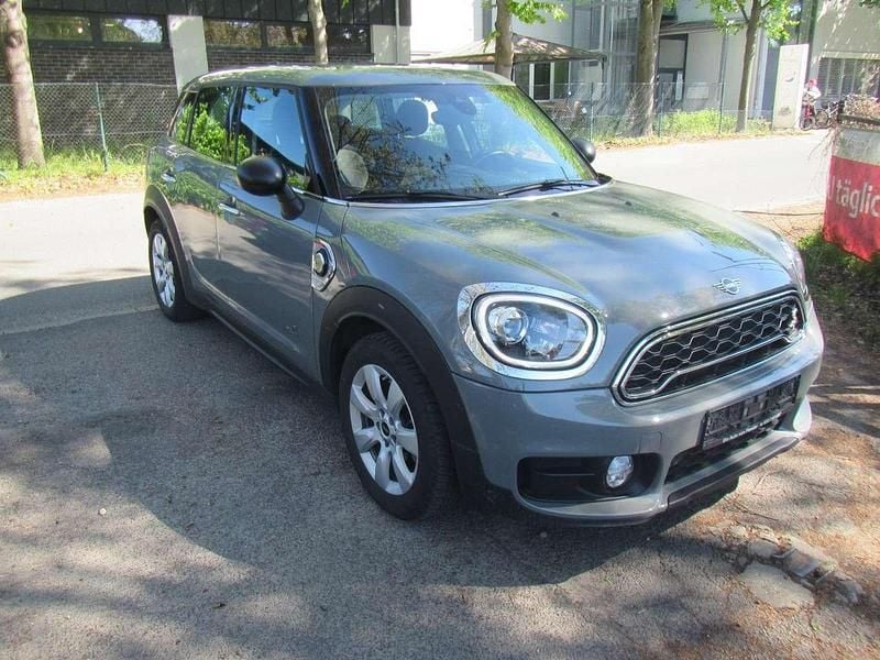 Gebraucht Mini Cooper S Countryman 136 PS (100 kW) 2019 Moonwalk grey (metallic) SUV