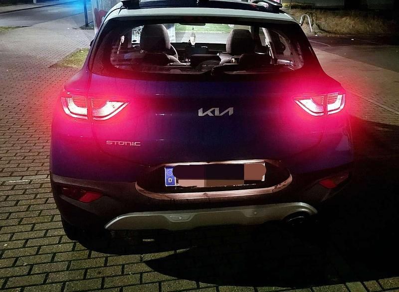 Gebraucht Kia Stonic Vision 101 PS (74 kW) 2023 SUV