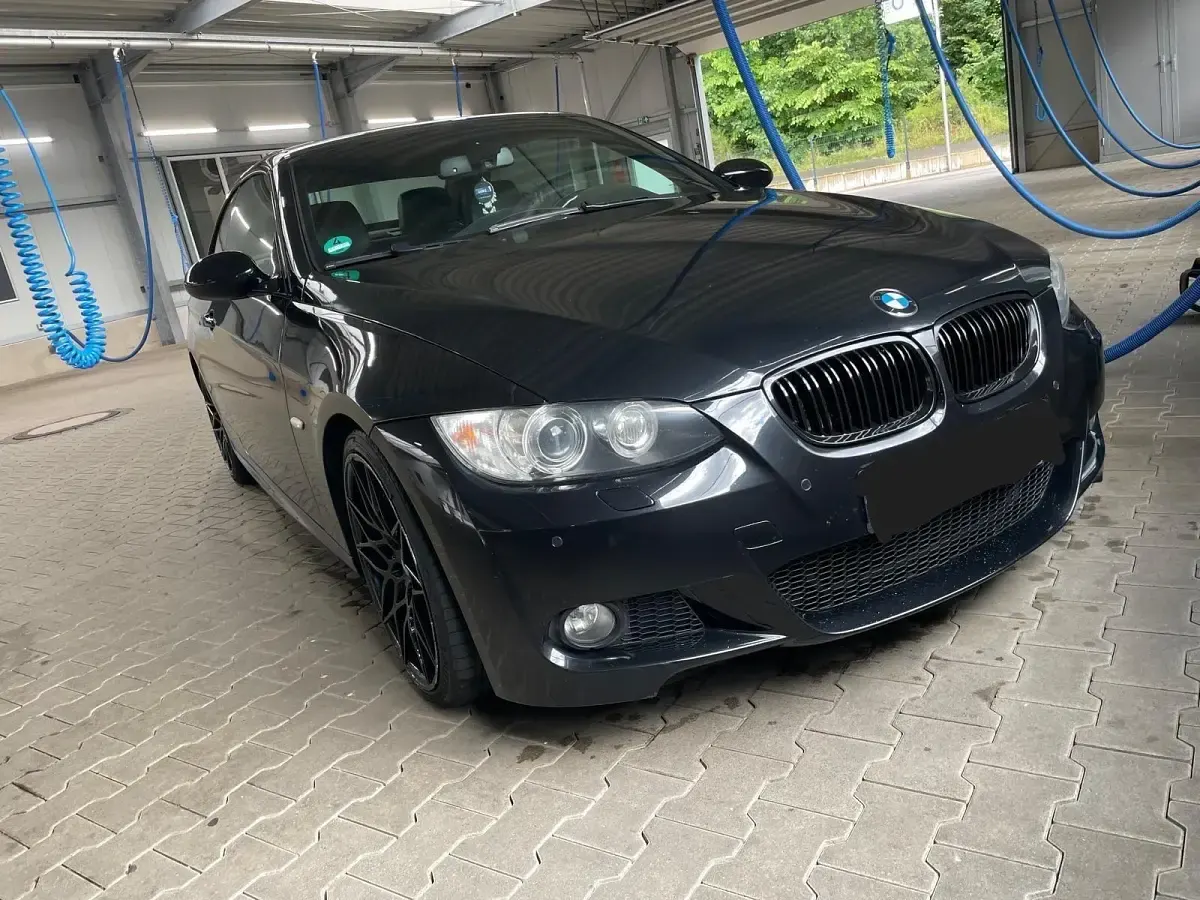 Gebraucht BMW 325 Cabriolet 218 PS (160 kW) 2009 Schwarz Cabrio