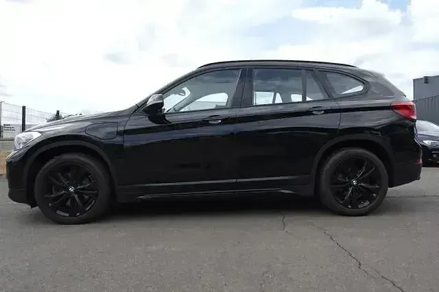 Gebraucht BMW X1 Sport Line 220 PS (161 kW) 2021 Schwarz SUV