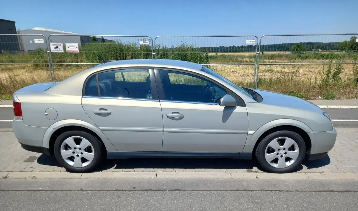 Gebraucht Opel Vectra Elegance 155 PS (114 kW) 2004 Limousine