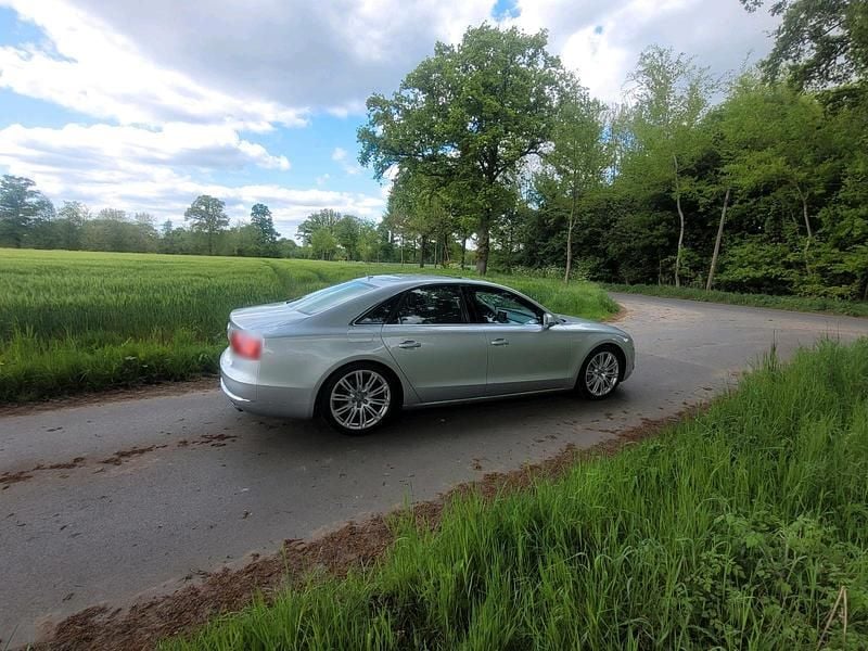 Gebraucht Audi A8 350 PS (257 kW) 2010 Silber Limousine