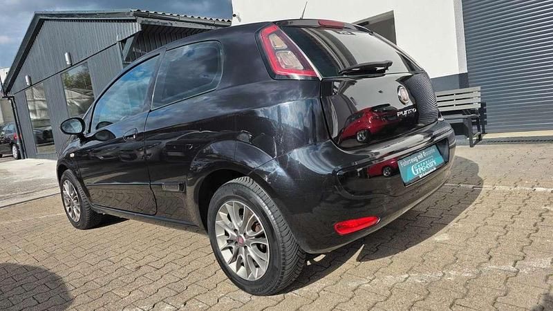 Gebraucht Fiat Punto 69 PS (50 kW) 2012 Grau Kleinwagen