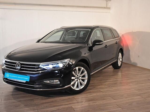Deep black perleffekt Gebraucht 2021 VW Passat Elegance Kombi | 32.975 € (Teuer) - Bild 1/2
