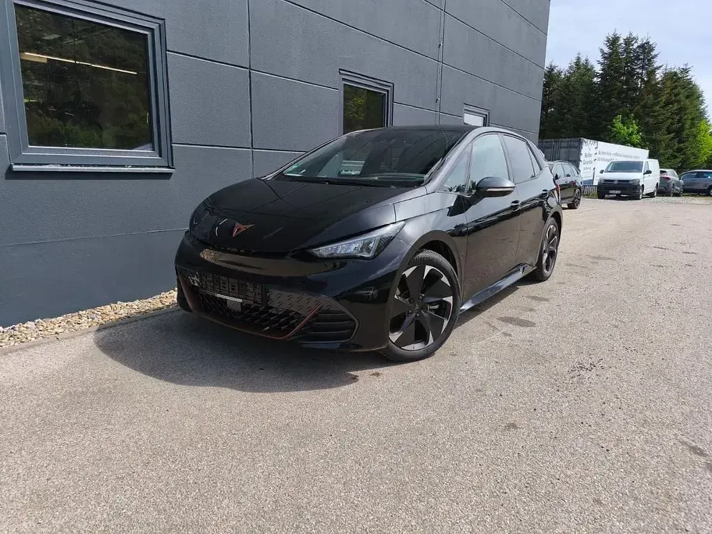 Używany Cupra Born 169 kW (231 KM) 2025 Czarny Hatchback