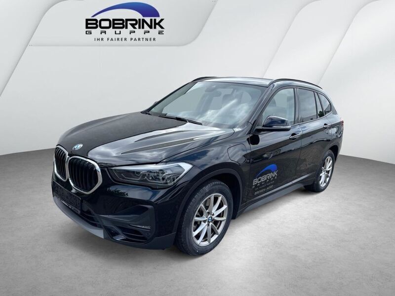Schwarz Gebraucht 2021 BMW X1 Advantage SUV | 21.900 € (Etwas zu teuer) - Bild 1/4