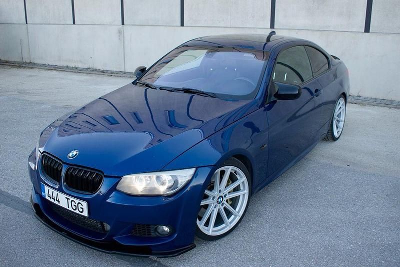 Second-hand BMW 335 Performance 306 CP (225 kW) 2010 Albastru Coupe