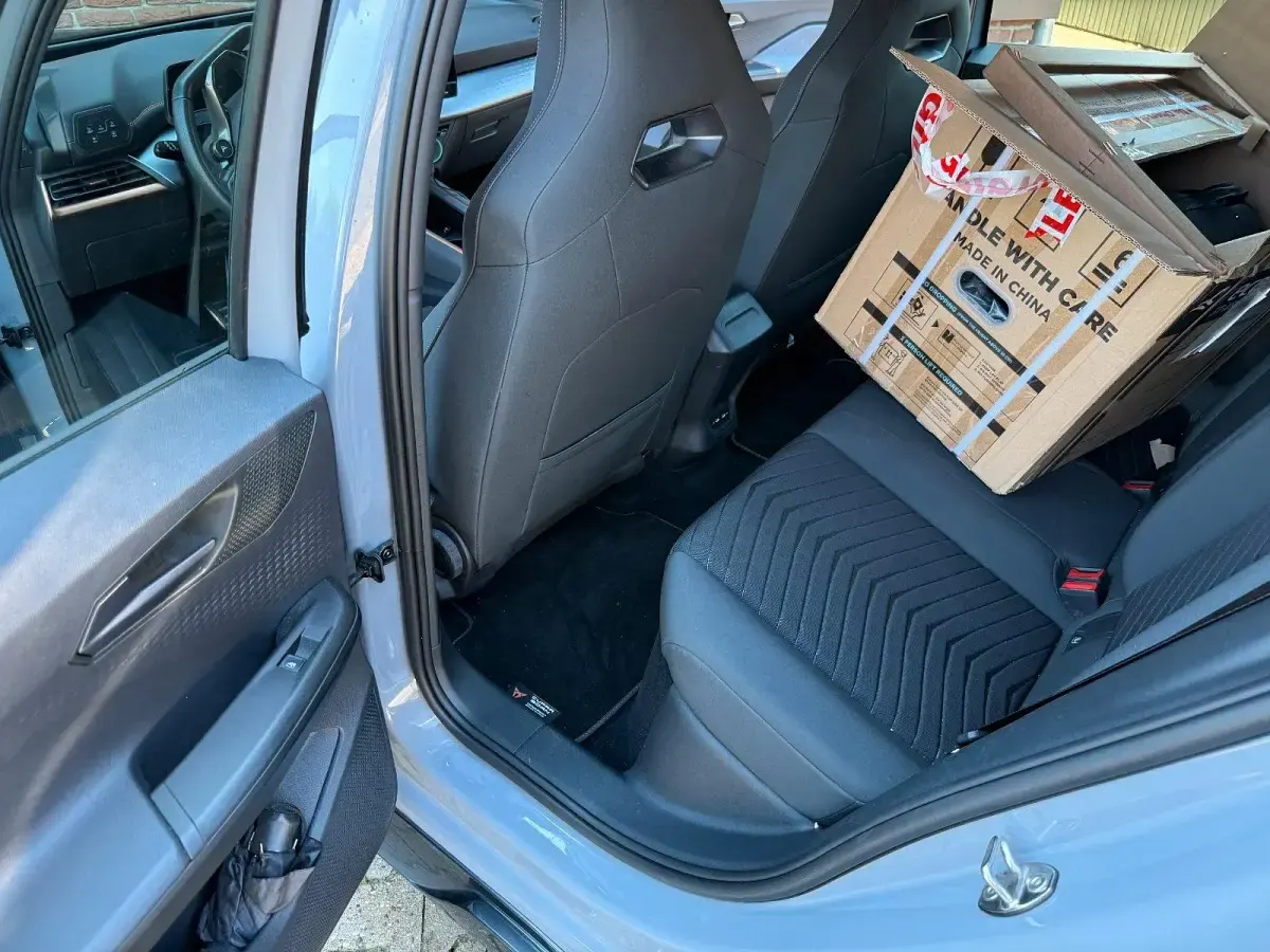 Gebraucht Cupra Born e-Boost 169 kW (231 PS) 2022 Silber Kleinwagen