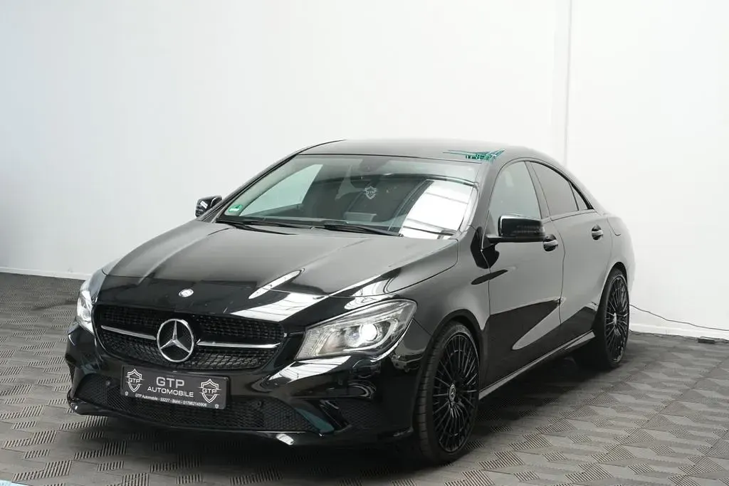Gebraucht Mercedes CLA200 156 PS (114 kW) 2014 Schwarz Coupé