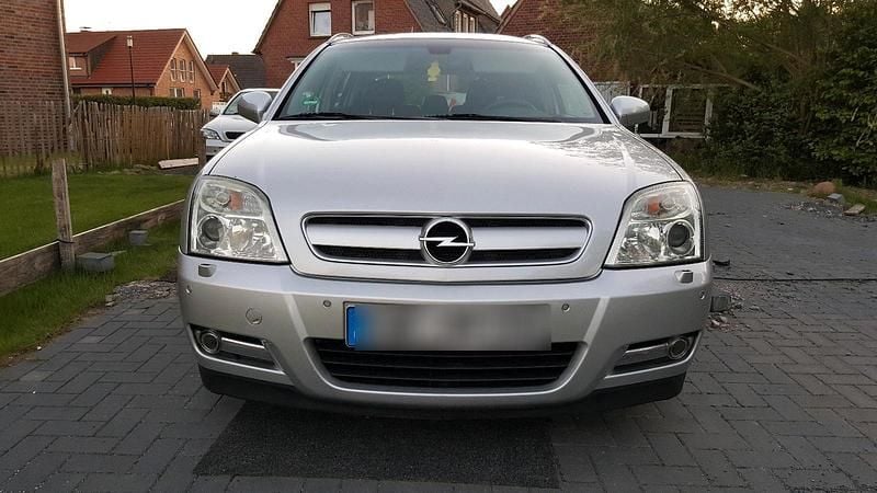 Gebraucht Opel Signum 155 PS (114 kW) 2003 Silber Kleinwagen