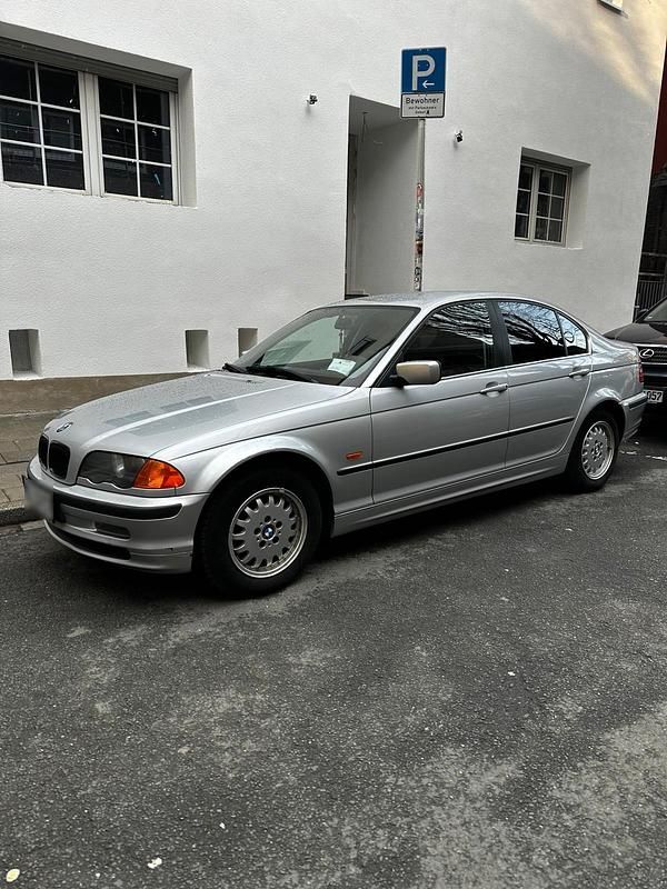 Gebraucht BMW 320 150 PS (110 kW) 1998 Limousine