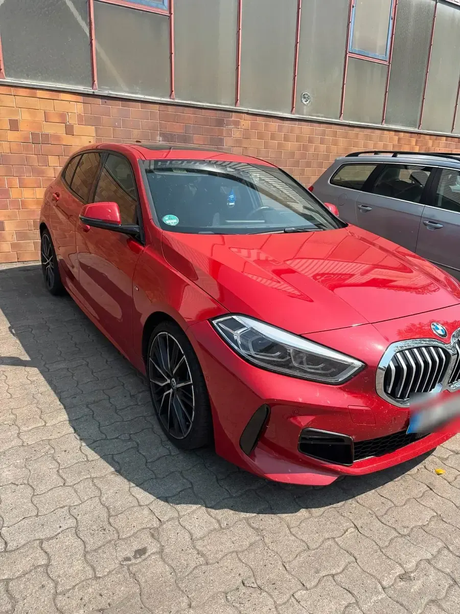 Gebraucht BMW 120 M Sport 190 PS (139 kW) 2020 Rot Limousine