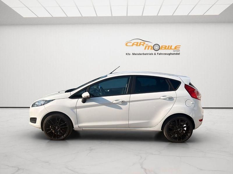 Gebraucht Ford Fiesta SYNC Edition 60 PS (44 kW) 2014 Weiß Kleinwagen
