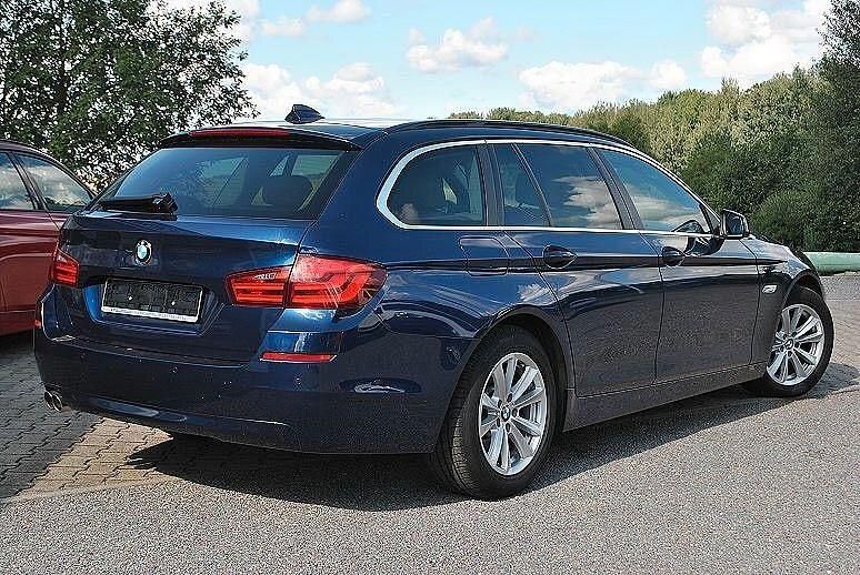 Gebraucht BMW 520 Sport Line 184 PS (135 kW) 2013 Blau Kombi
