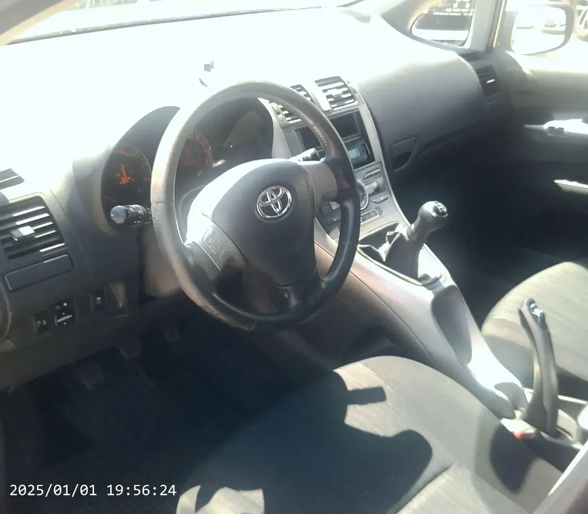 Gebraucht Toyota Auris Sol 97 PS (71 kW) 2007 Grau Kleinwagen