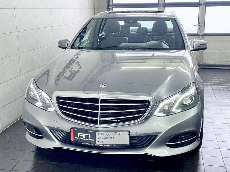 Gebraucht Mercedes E220 170 PS (125 kW) 2014 Silber Limousine