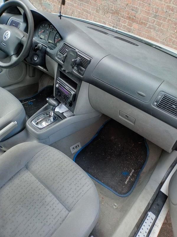 Gebraucht VW Golf IV 102 PS (75 kW) 2002 Weiß Limousine