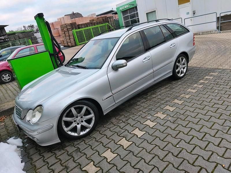 Gebraucht 2007 Mercedes C230 Limousine | 3.600 € (Guter Preis) - Bild 1/4