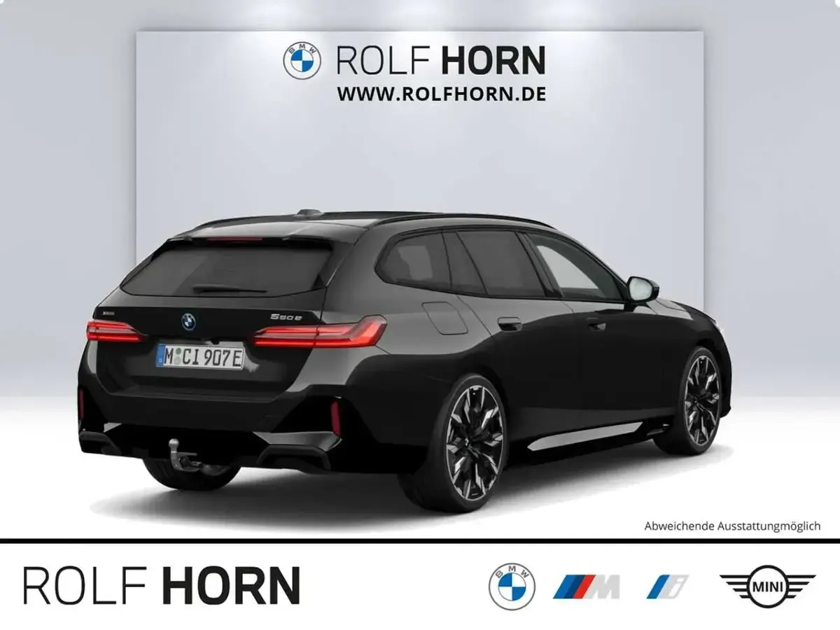 Neu BMW 550e Comfort Edition 489 PS (359 kW) 2025 Schwarz Kombi