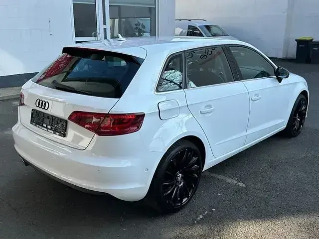 Gebraucht Audi A3 Ambiente 150 PS (110 kW) 2016 Ibisweiss Limousine