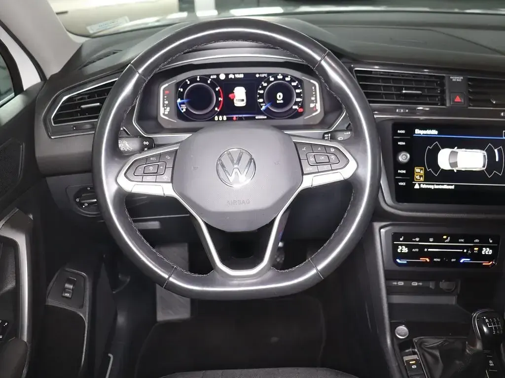 Gebraucht VW Tiguan Allspace Life 150 PS (110 kW) 2022 Weiß SUV