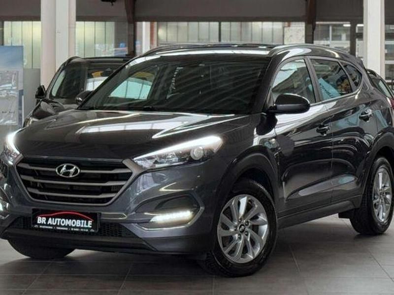 Grau Gebraucht 2018 Hyundai Tucson Classic SUV | 16.490 € (Fairer Preis) - Bild 1/4
