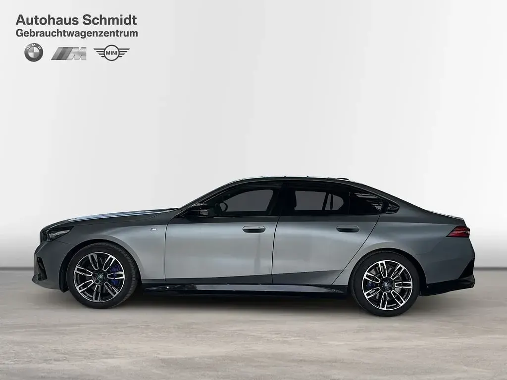 Gebraucht BMW i5 M Sport 442 kW (601 PS) 2025 Bmw individual frozen pure grey Limousine
