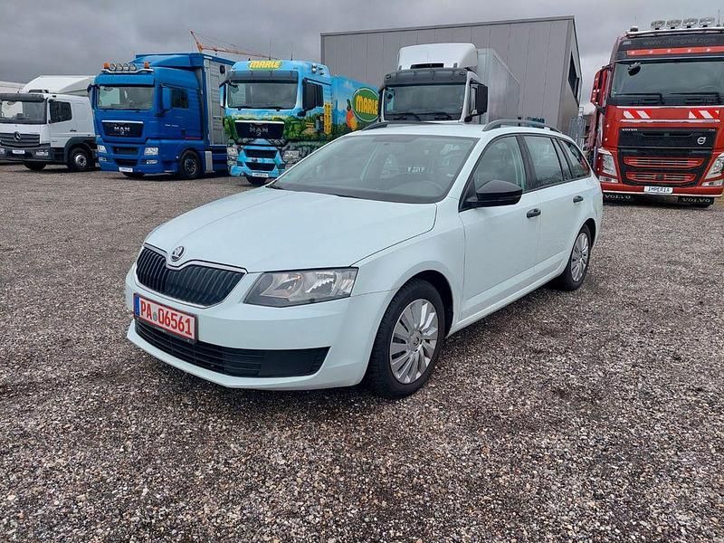 Gebraucht Skoda Octavia Active 116 PS (85 kW) 2016 Weiß Kleinwagen
