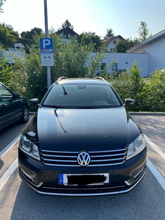 Schwarz Gebraucht 2012 VW Passat Highline Kombi | 4.000 € (Superpreis) - Bild 1/4