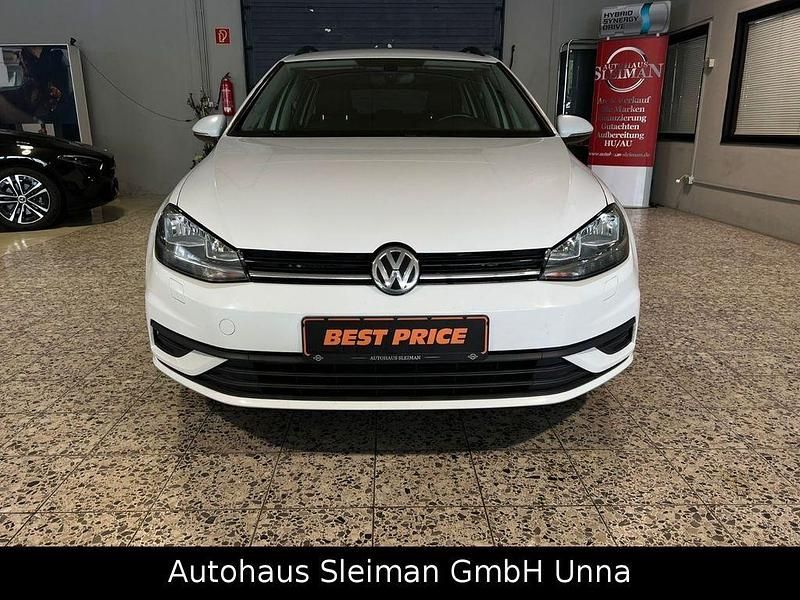 Second-hand VW Golf VII Trendline 116 CP (85 kW) 2017 Alb Break