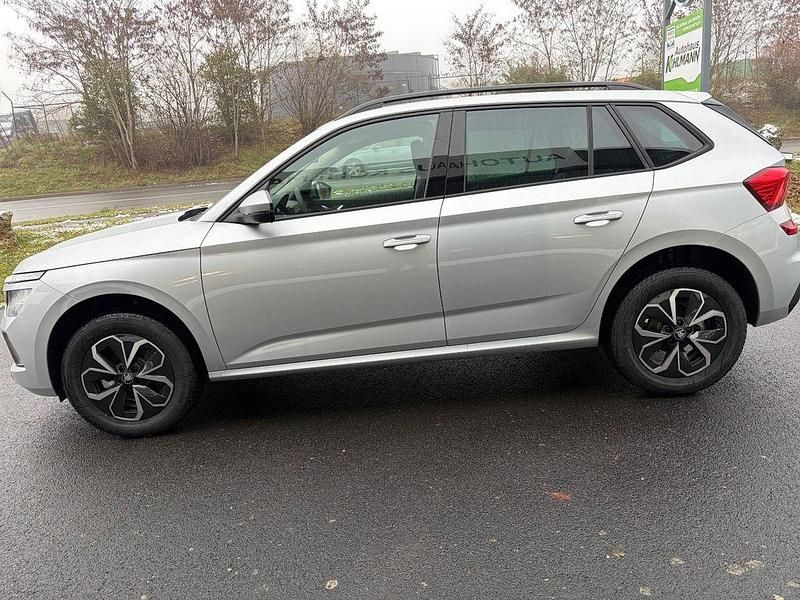 Neu Skoda Kamiq Selection 116 PS (85 kW) 2025 Silber SUV