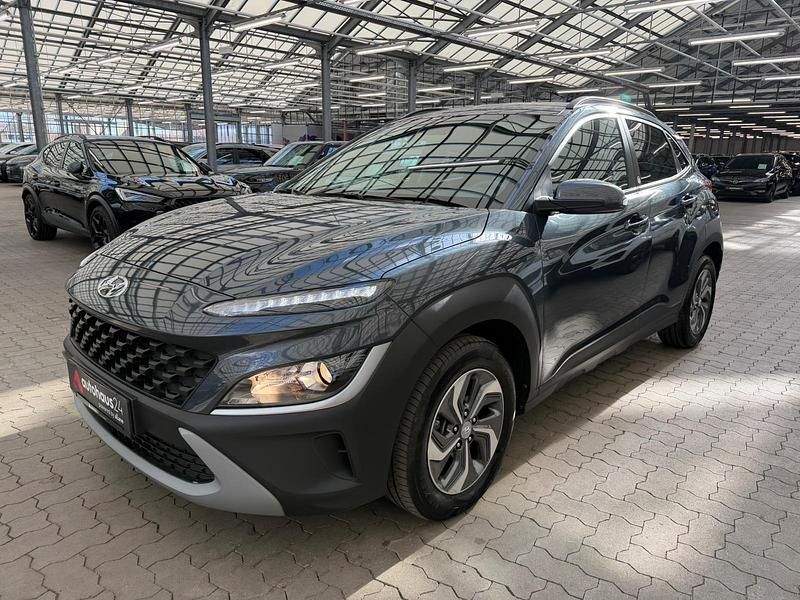 Gebraucht Hyundai Kona 105 PS (77 kW) 2022 Schwarz SUV