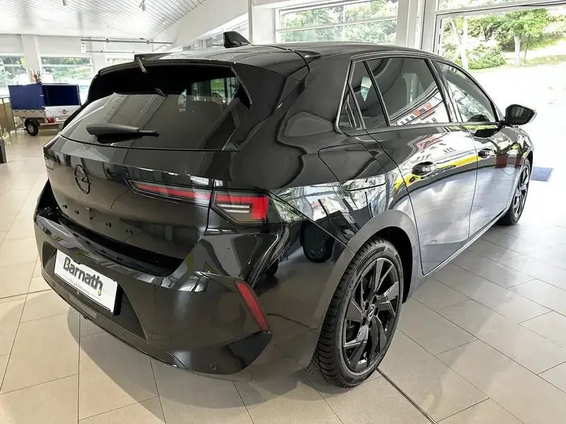 Gebraucht Opel Astra 131 PS (96 kW) 2024 Karbon schwarz Limousine