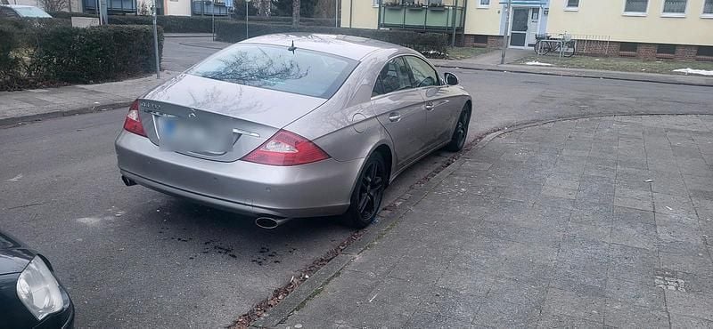 Gebraucht Mercedes CLS350 272 PS (200 kW) 2005 Grau Limousine