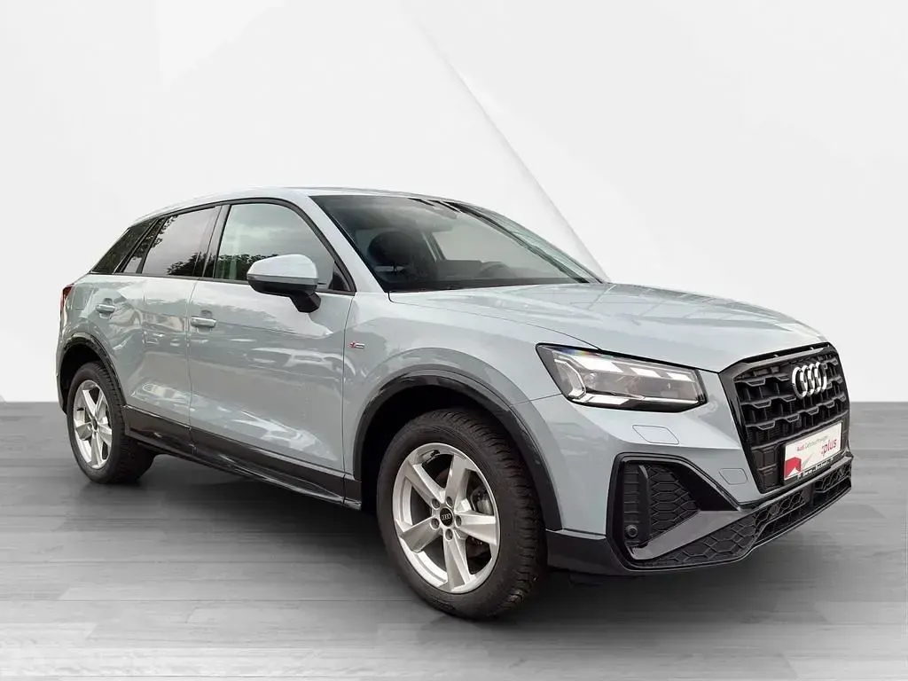 Gebraucht Audi Q2 S-Line 150 PS (110 kW) 2025 Pfeilgrau perleffekt SUV