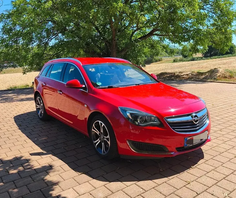 Gebraucht Opel Insignia Innovation 250 PS (183 kW) 2016 Rot Kombi