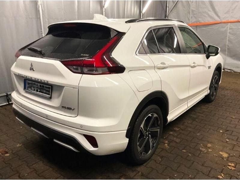 Gebraucht Mitsubishi Eclipse Cross Plus 188 PS (138 kW) 2022 S) (weiss SUV
