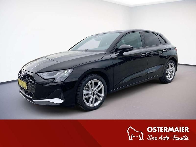 Mythosschwarz metallic Gebraucht 2024 Audi A3 Sportback Advanced Plus Limousine | 29.480 € (Superpreis) - Bild 1/4