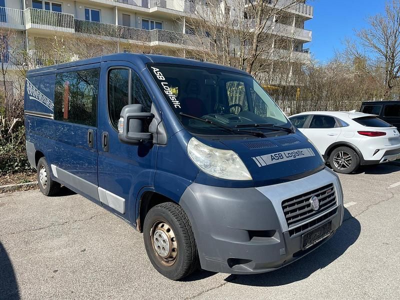 Gebraucht Fiat Ducato 177 PS (130 kW) 2012 Blau Van