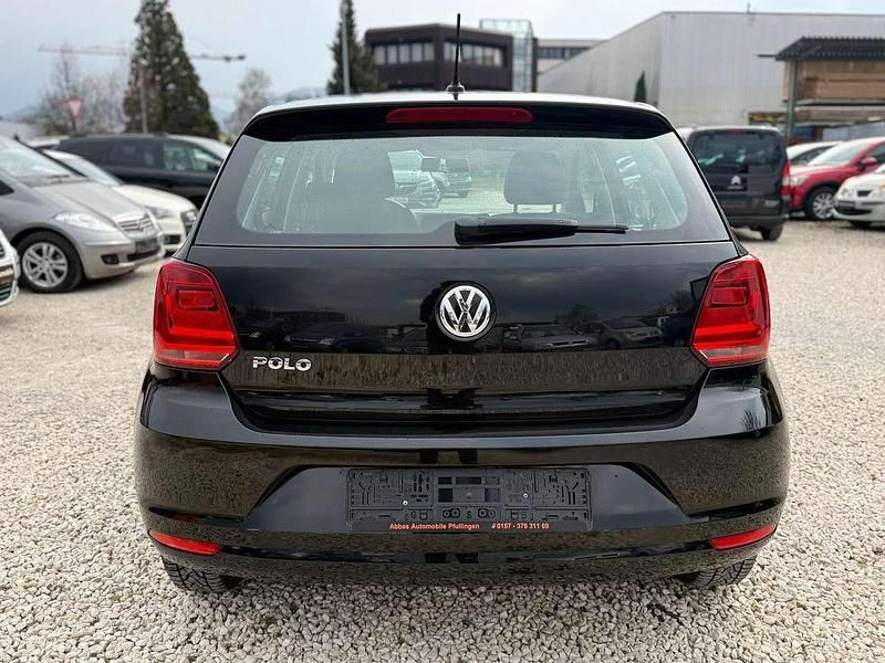 Gebraucht VW Polo Trendline 60 PS (44 kW) 2017 Ebenholzschwarz Kleinwagen