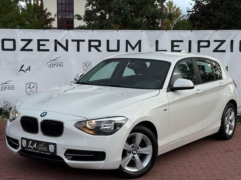 Weiß Gebraucht 2011 BMW 116 Sport Line Kleinwagen | 8.380 € (Fairer Preis) - Bild 1/4