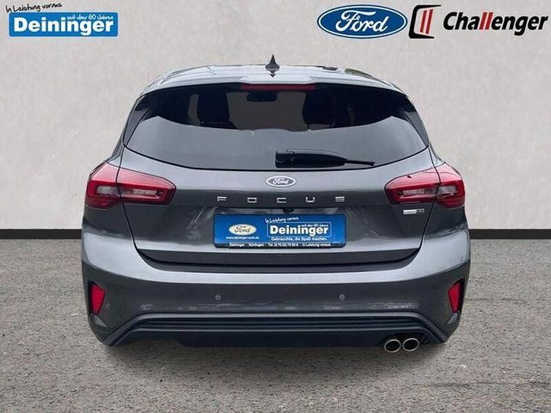 Second-hand Ford Focus 155 CP (114 kW) 2023 Gri Berlinǎ