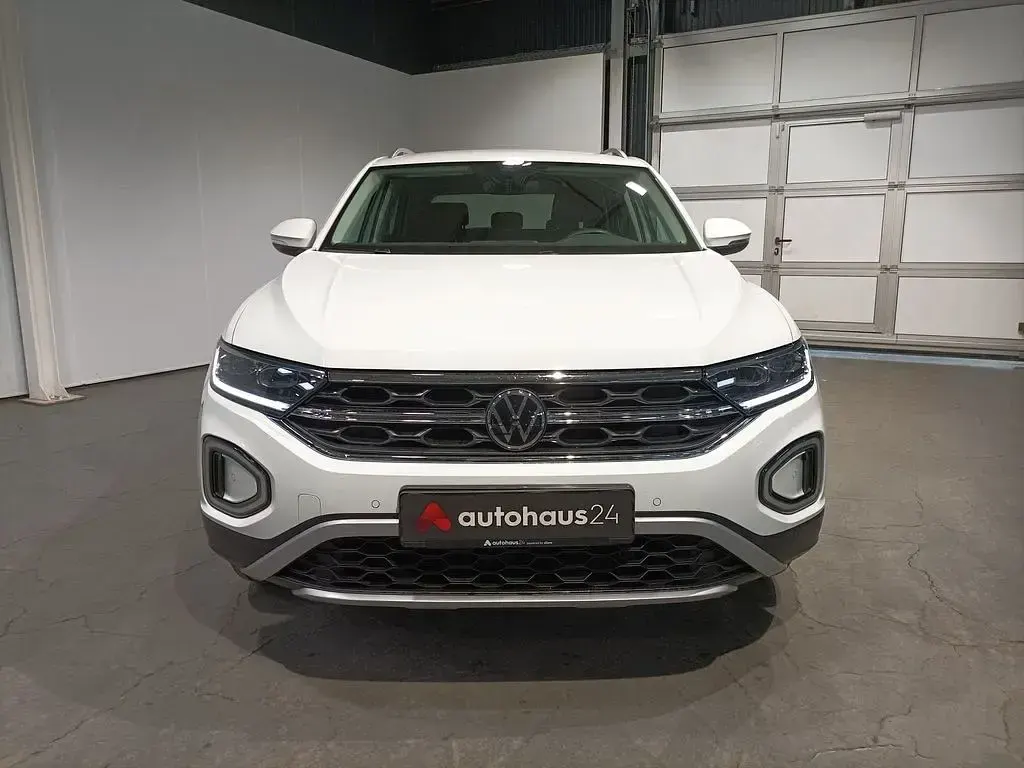 Second-hand VW T-Roc Style 110 CP (80 kW) 2023 Alb SUV
