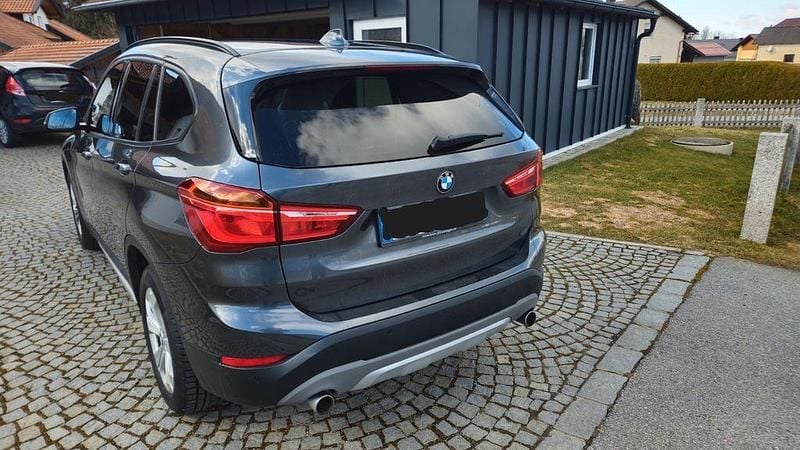 Gebraucht BMW X1 xLine 231 PS (169 kW) 2015 Grau SUV