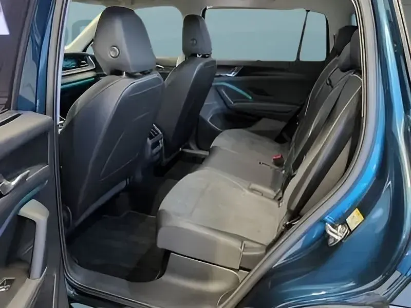Gebraucht VW Tayron 204 PS (150 kW) 2025 Blau SUV